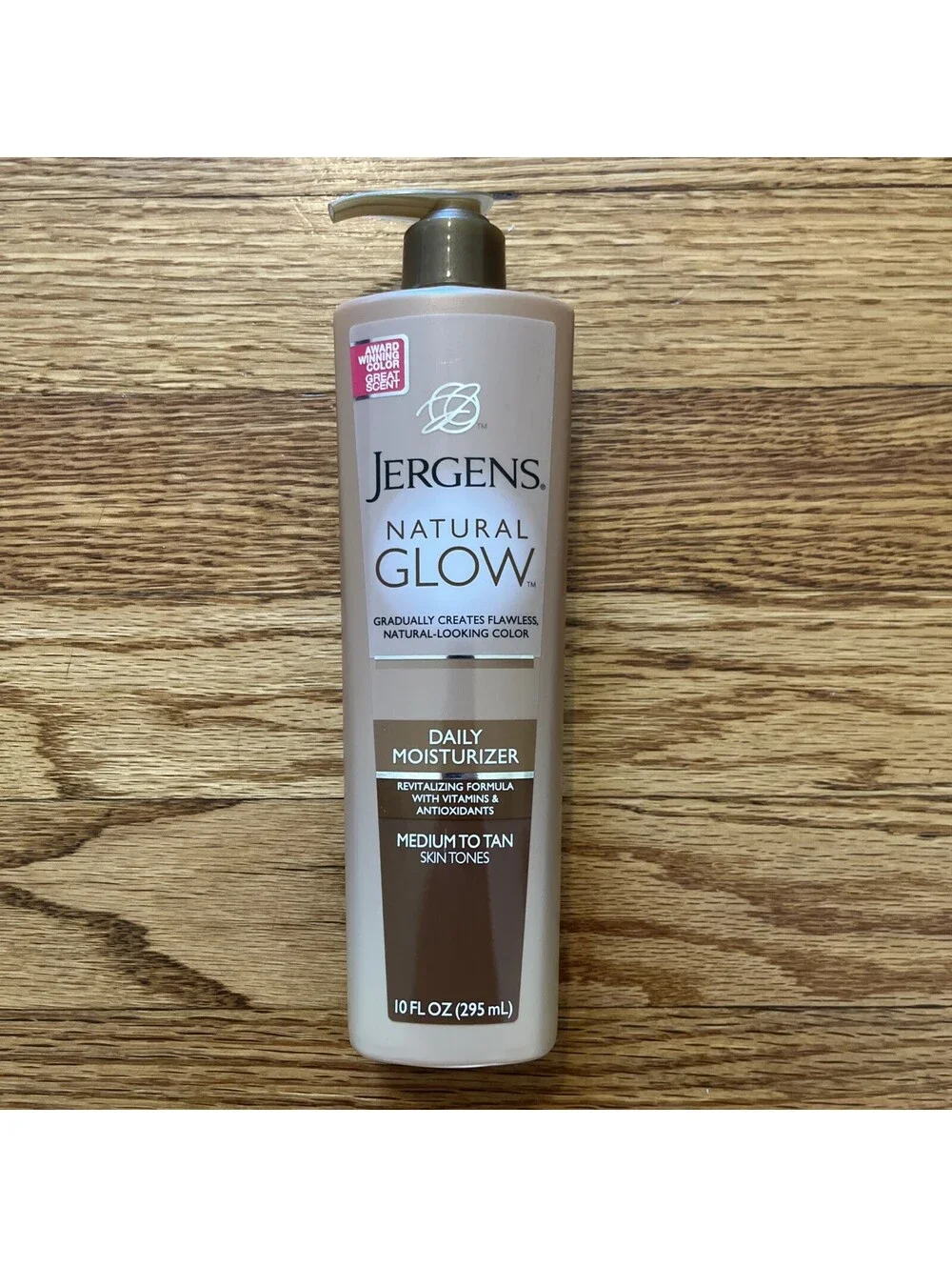 Jergens Natural Glow Self Tanner Body Lotion, Sunless Tanning, Medium to Deep Sk